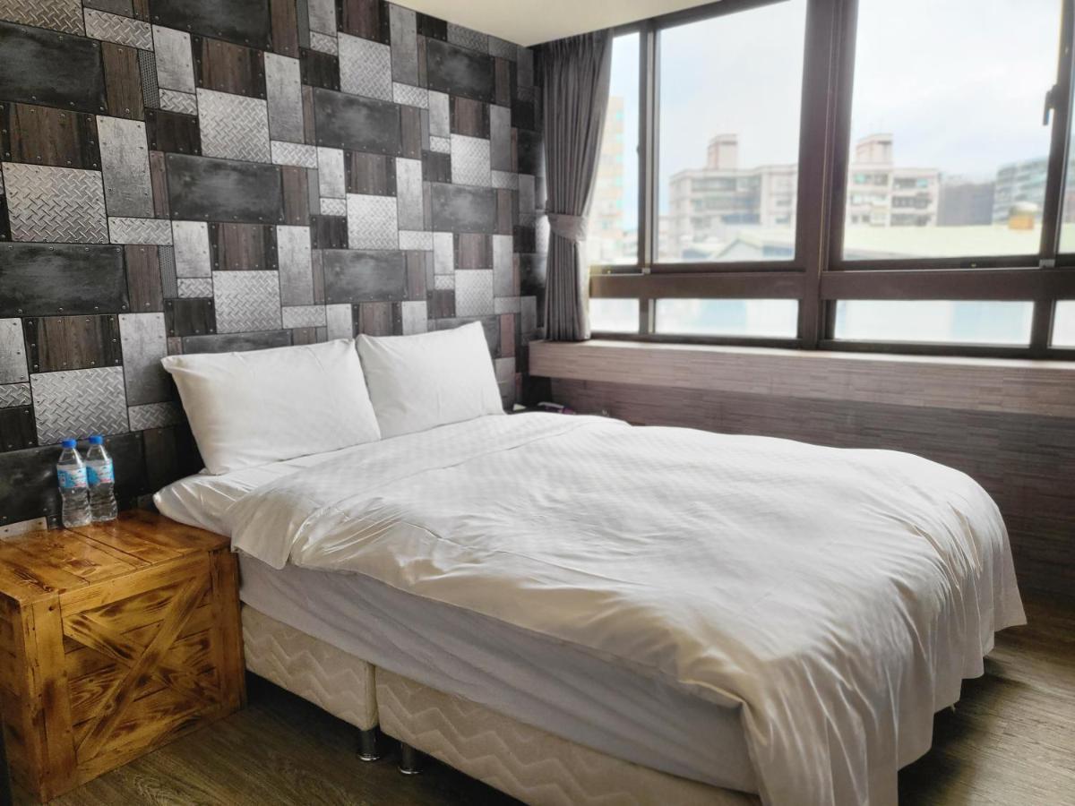 The Cole Hotel Đài Bắc Ngoại thất bức ảnh